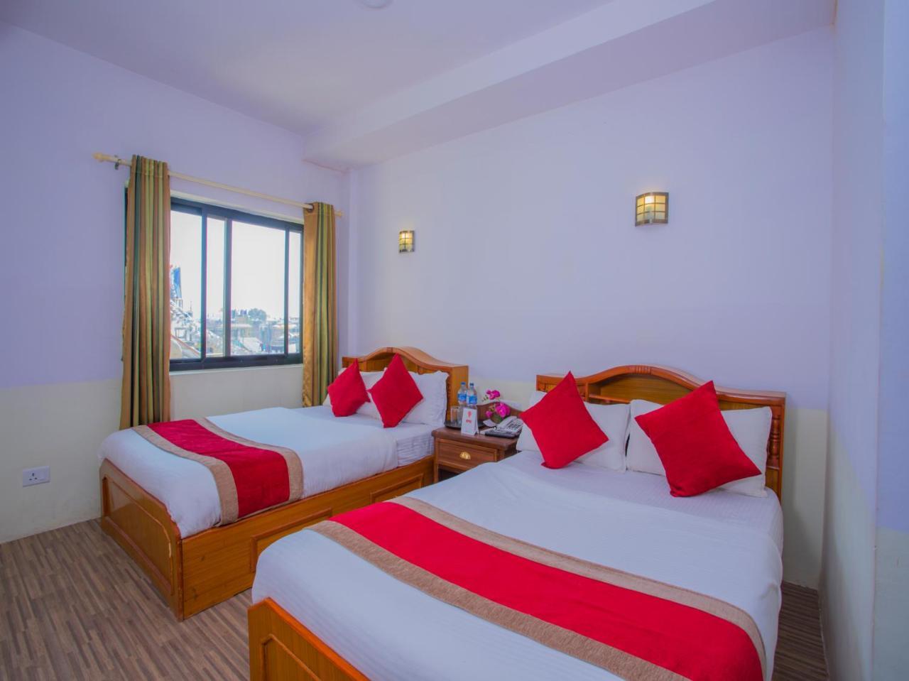 Oyo 255 White Zambala Hotel Катманду Экстерьер фото