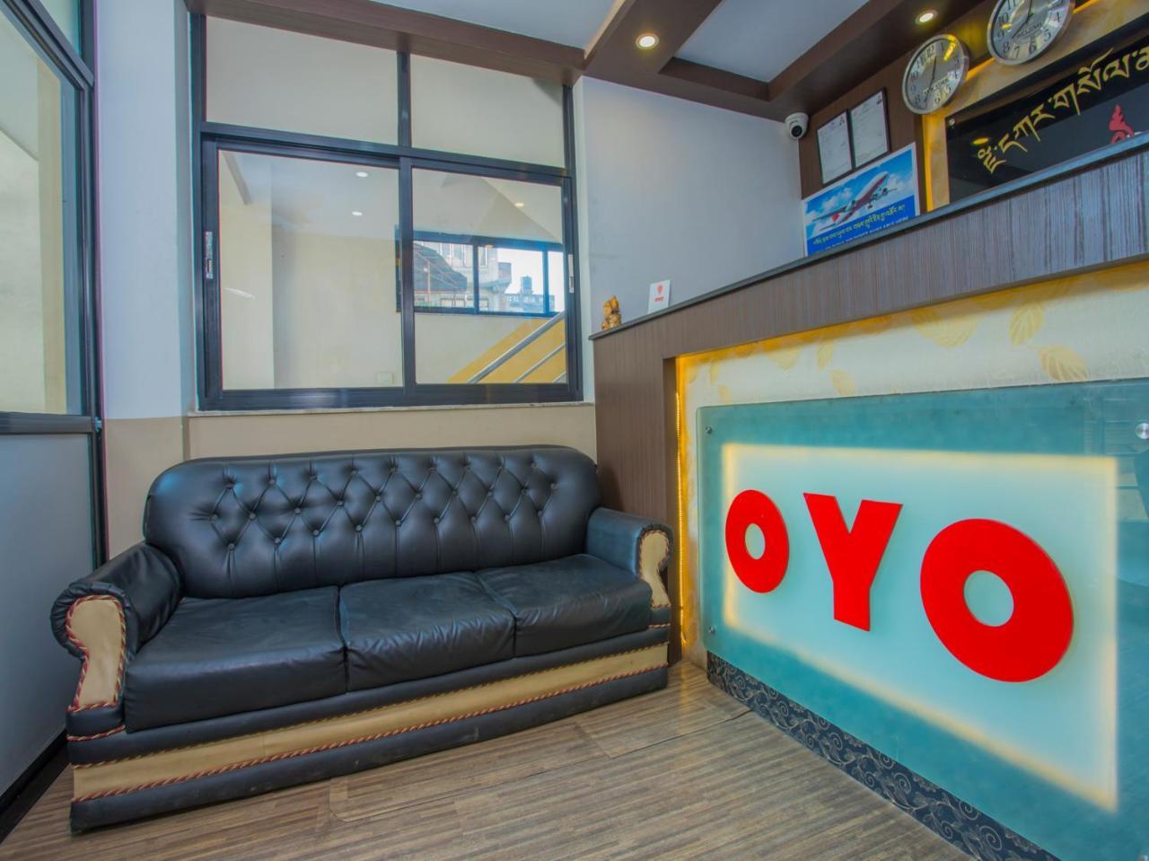 Oyo 255 White Zambala Hotel Катманду Экстерьер фото