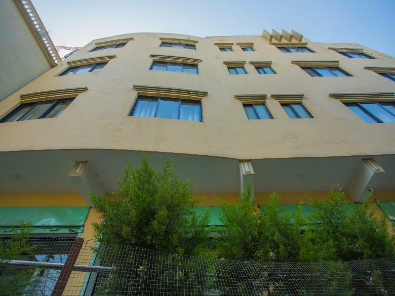 Oyo 255 White Zambala Hotel Катманду Экстерьер фото